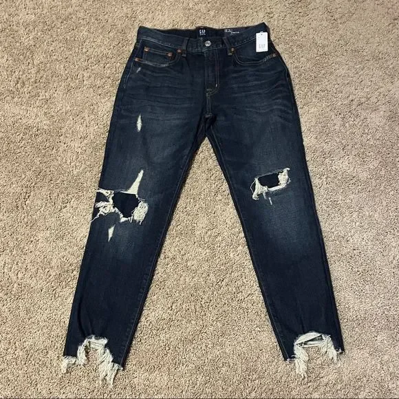 🆕 The GAP “Best Girlfriend” Jeans - Picture 2 of 9